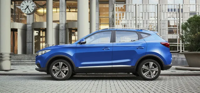 MG ZS EV AT LUX — 7