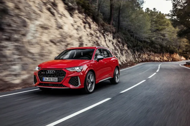 Audi RS Q3 crossover — 3