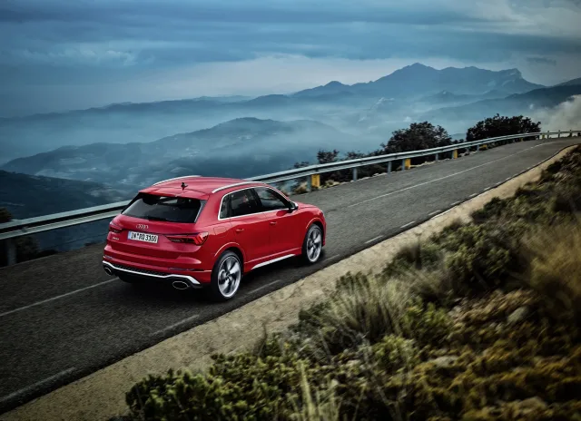 Audi RS Q3 crossover — 6