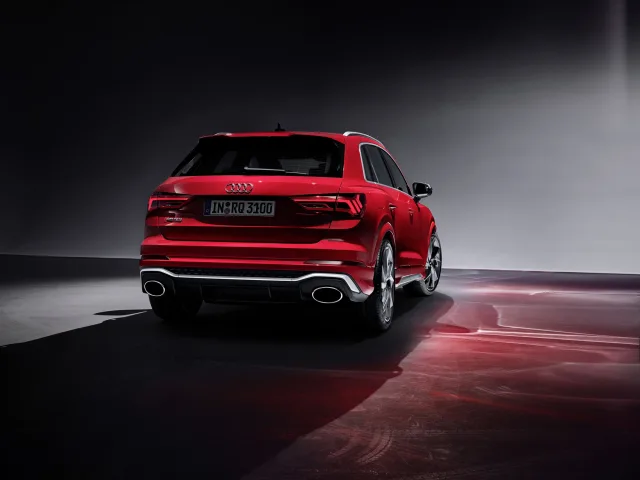 Audi RS Q3 crossover — 10