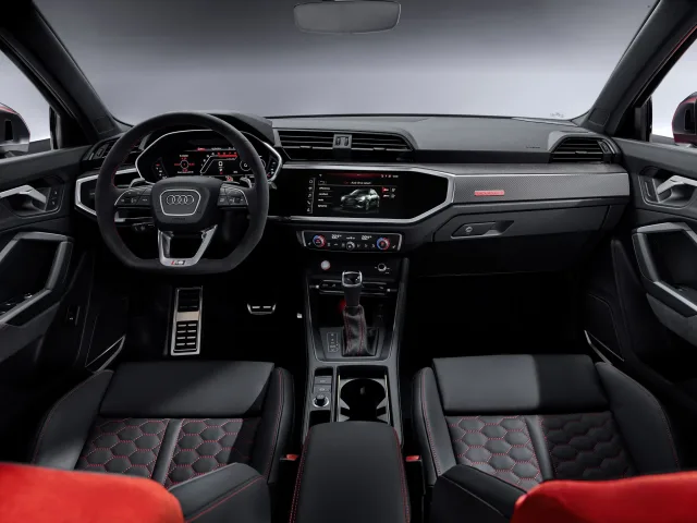 Audi RS Q3 crossover — 15