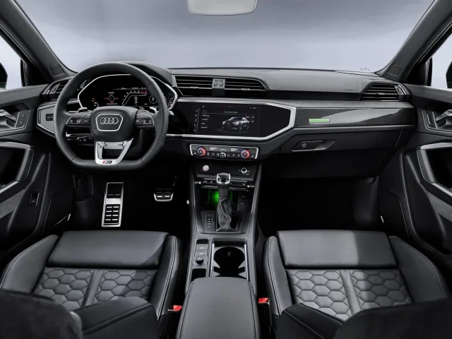 Audi RS Q3 Sportback 2.5T AT — 12