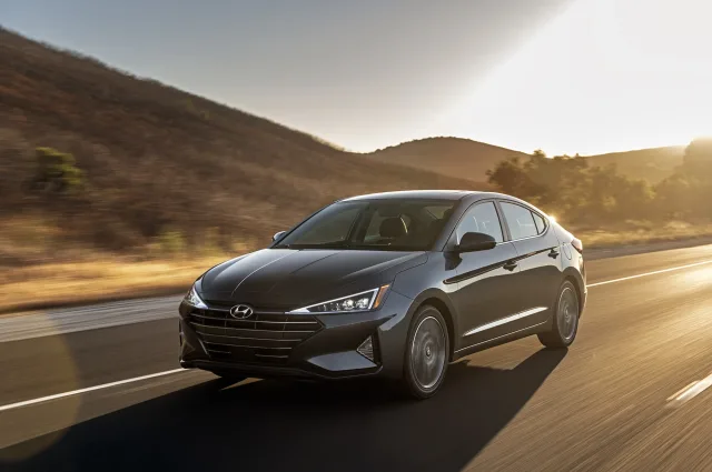 Hyundai Elantra 1.6 MT Active — 5