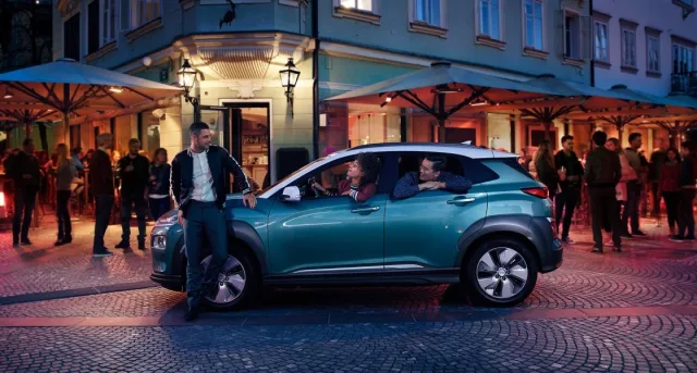 Hyundai Kona Electric 2018 кросовер — 6