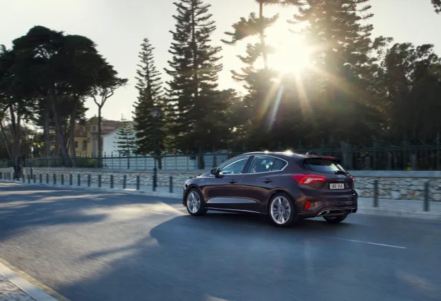 Ford Focus 1.5 AT Active — 9