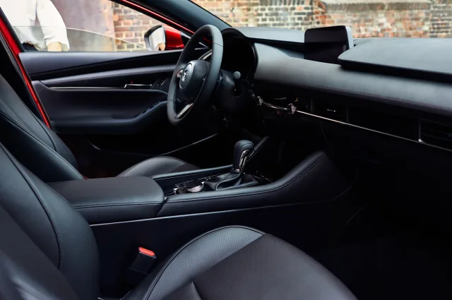 Mazda 3 седан — 6