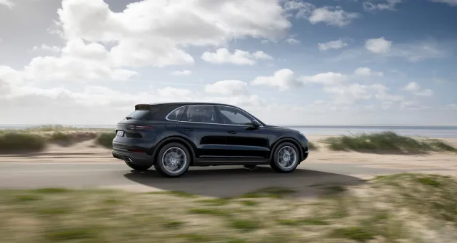 Porsche Cayenne (Порше Кайен) кроссовер — 4