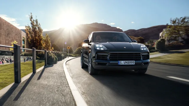 Porsche Cayenne (Порше Кайен) кроссовер — 25