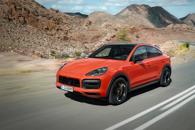 Porsche Cayenne Coupe crossover — 11