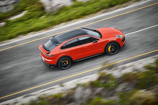 Porsche Cayenne Coupe crossover — 13
