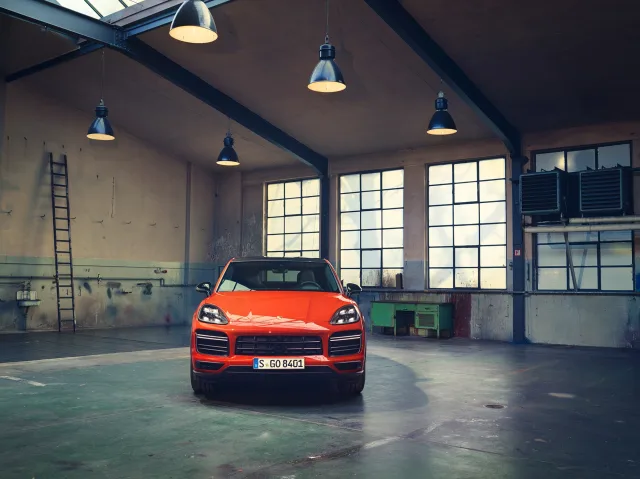 Porsche Cayenne Coupe crossover — 15