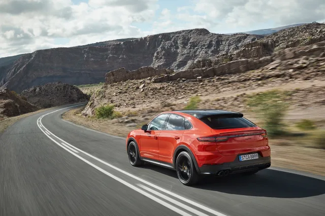 Porsche Cayenne Coupe crossover — 20