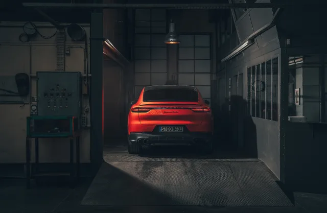 Porsche Cayenne Coupe crossover — 21