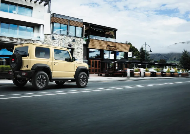 Suzuki Jimny 1.5 AT GL — 13