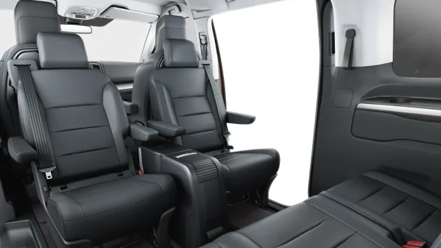Toyota Proace Verso мінівен — 10