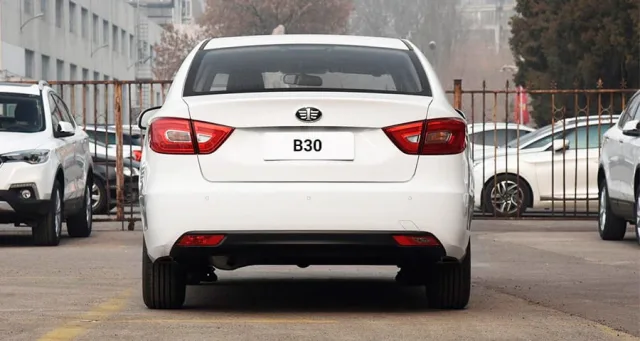 FAW B30 седан — 11