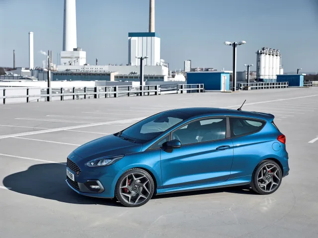 Ford Fiesta ST 3-door hatchback — 11