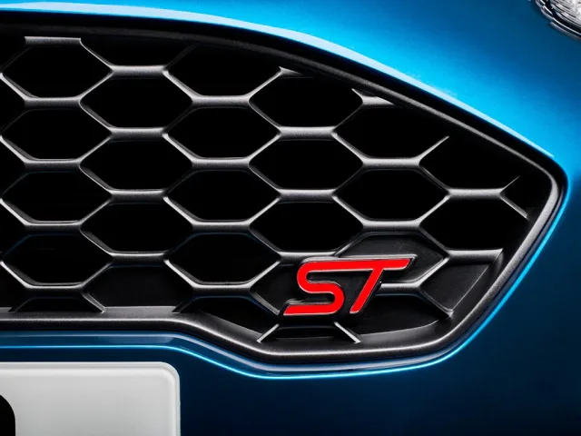 Ford Fiesta ST 3-door hatchback — 12