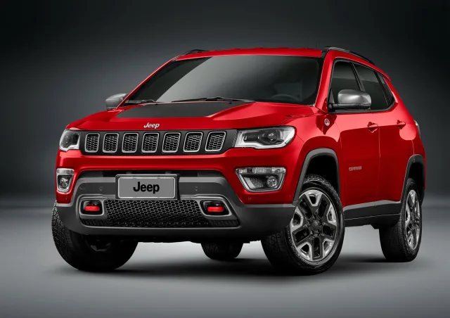 Jeep Compass кросовер — 8
