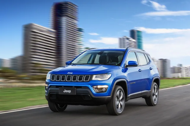 Jeep Compass кросовер — 9