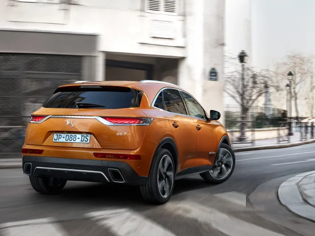 DS 7 Crossback кросовер — 10