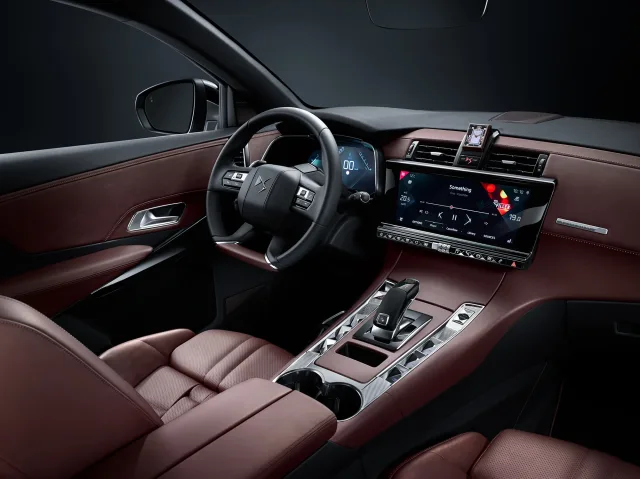 DS 7 Crossback кросовер — 19
