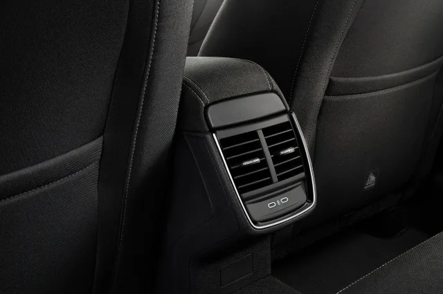 Skoda Kamiq (Шкода Камик) кроссовер — 12