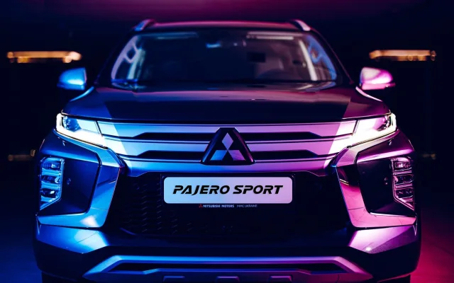 Mitsubishi Pajero Sport SUV — 4