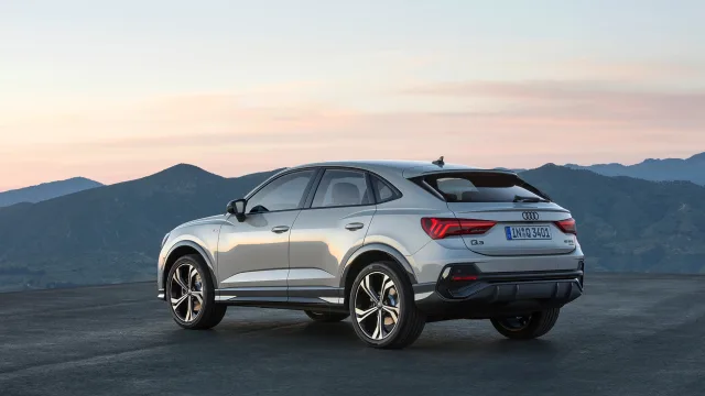 Audi Q3 Sportback кроссовер — 6