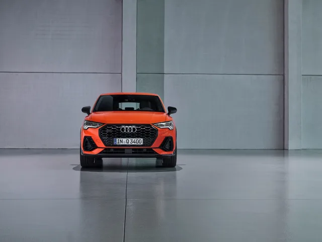Audi Q3 Sportback кроссовер — 12