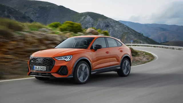 Audi Q3 Sportback кроссовер — 14