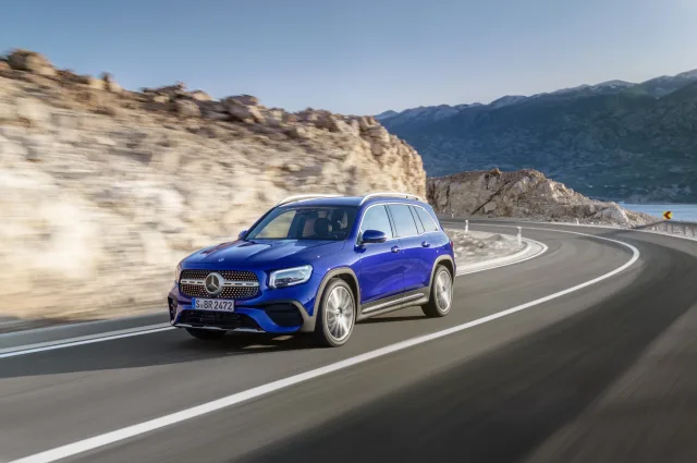 Mercedes-Benz GLB 180d AT — 4
