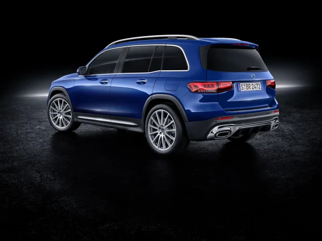 Mercedes-Benz GLB 180d AT — 9
