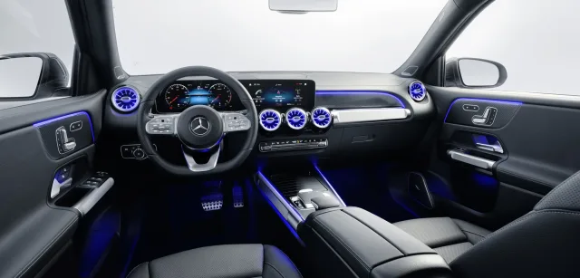 Mercedes-Benz GLB 180d AT — 20