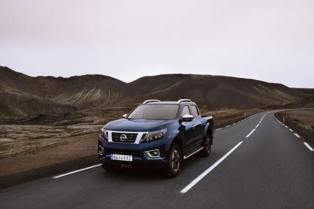 Nissan Navara 2019 pickup — 3