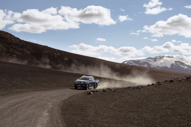 Nissan Navara 2019 pickup — 14