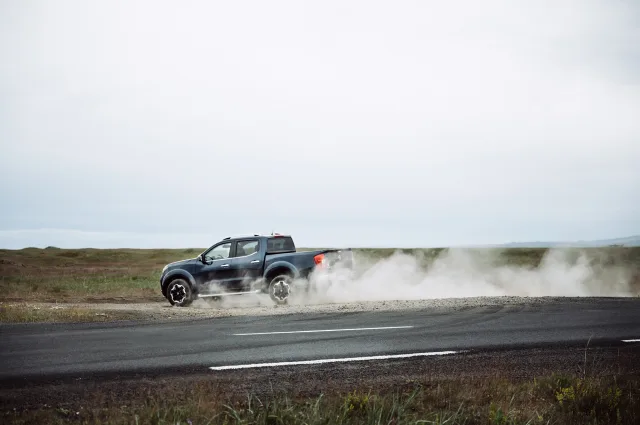 Nissan Navara 2019 pickup — 17