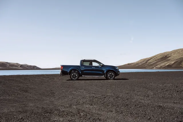 Nissan Navara 2019 pickup — 23