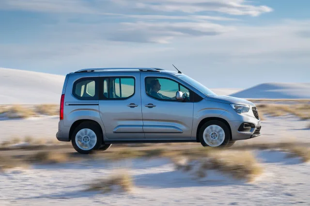 Opel Combo Life (Опель Комбо Лайф) микровэн — 5