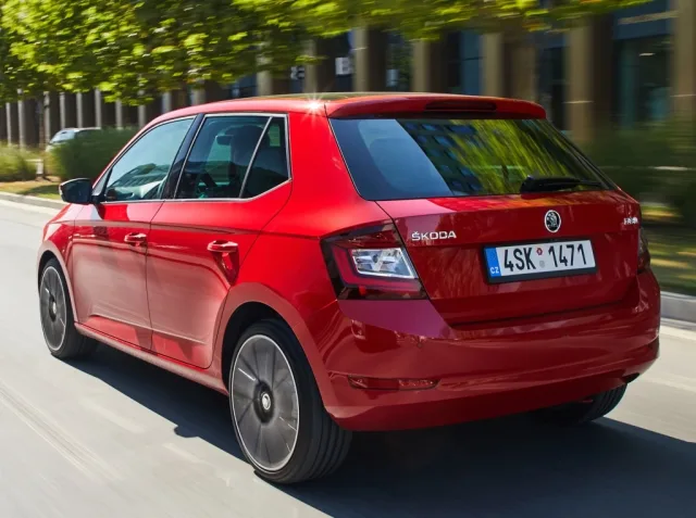 Skoda Fabia хетчбек — 14