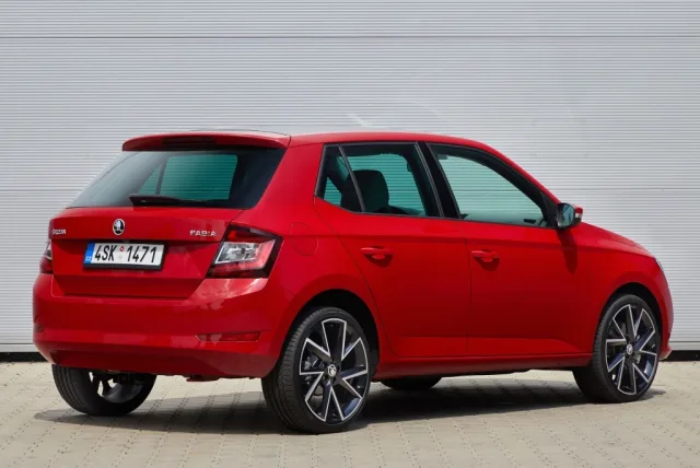 Skoda Fabia хетчбек — 16