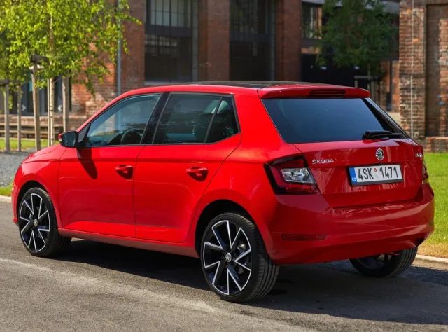 Skoda Fabia хетчбек — 19
