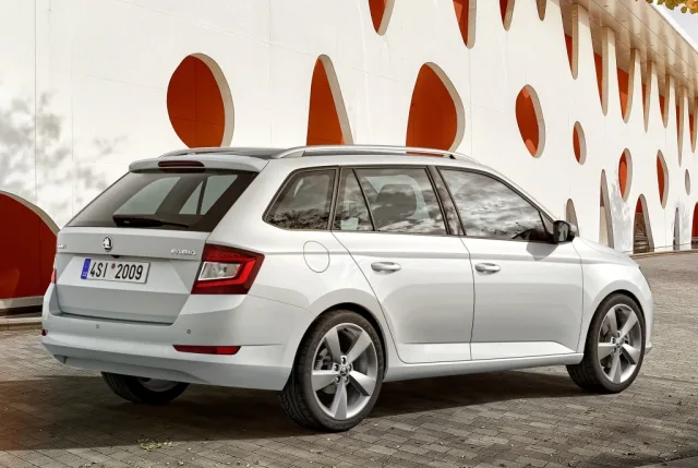Skoda Fabia Combi (Шкода Фабия Комби) универсал — 11