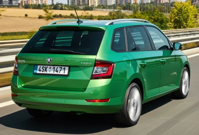 Skoda Fabia Combi (Шкода Фабия Комби) универсал — 13