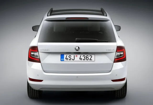 Skoda Fabia Combi (Шкода Фабия Комби) универсал — 19