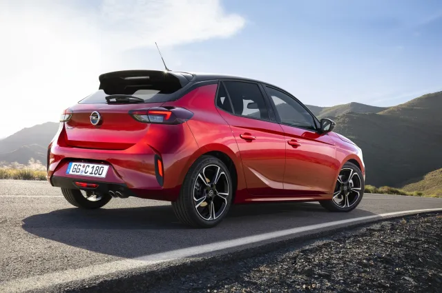 Opel Corsa 1.2T AT Elegance Plus — 7