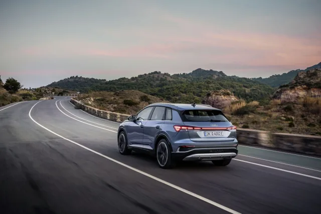 Audi Q4 e-tron crossover — 10
