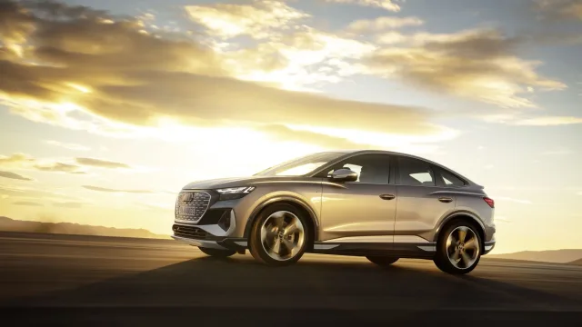 Audi Q4 e-tron Sportback кросовер — 2