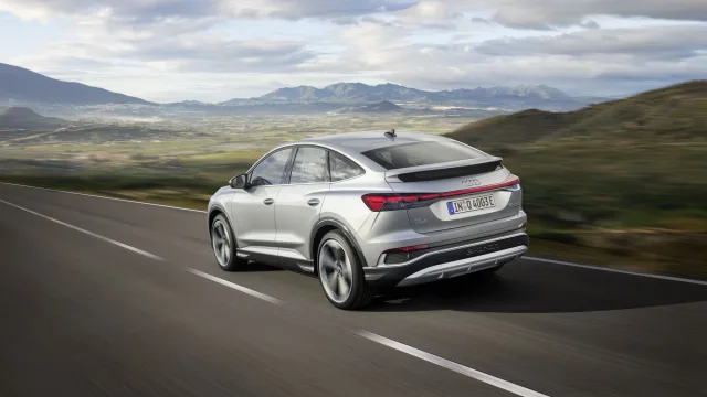 Audi Q4 e-tron Sportback кросовер — 9