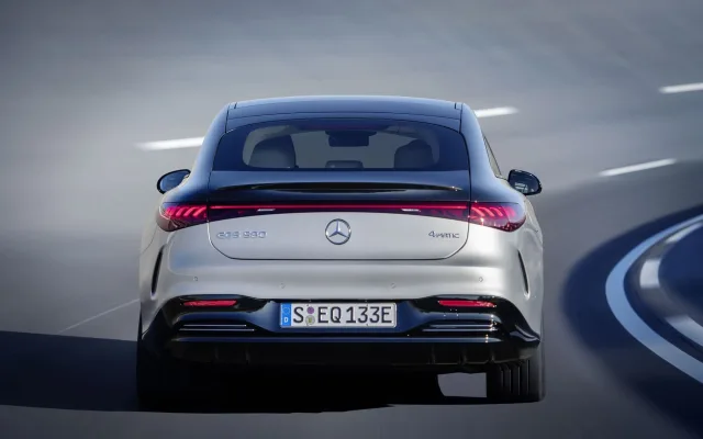 Mercedes-Benz EQS AT 450+ — 3